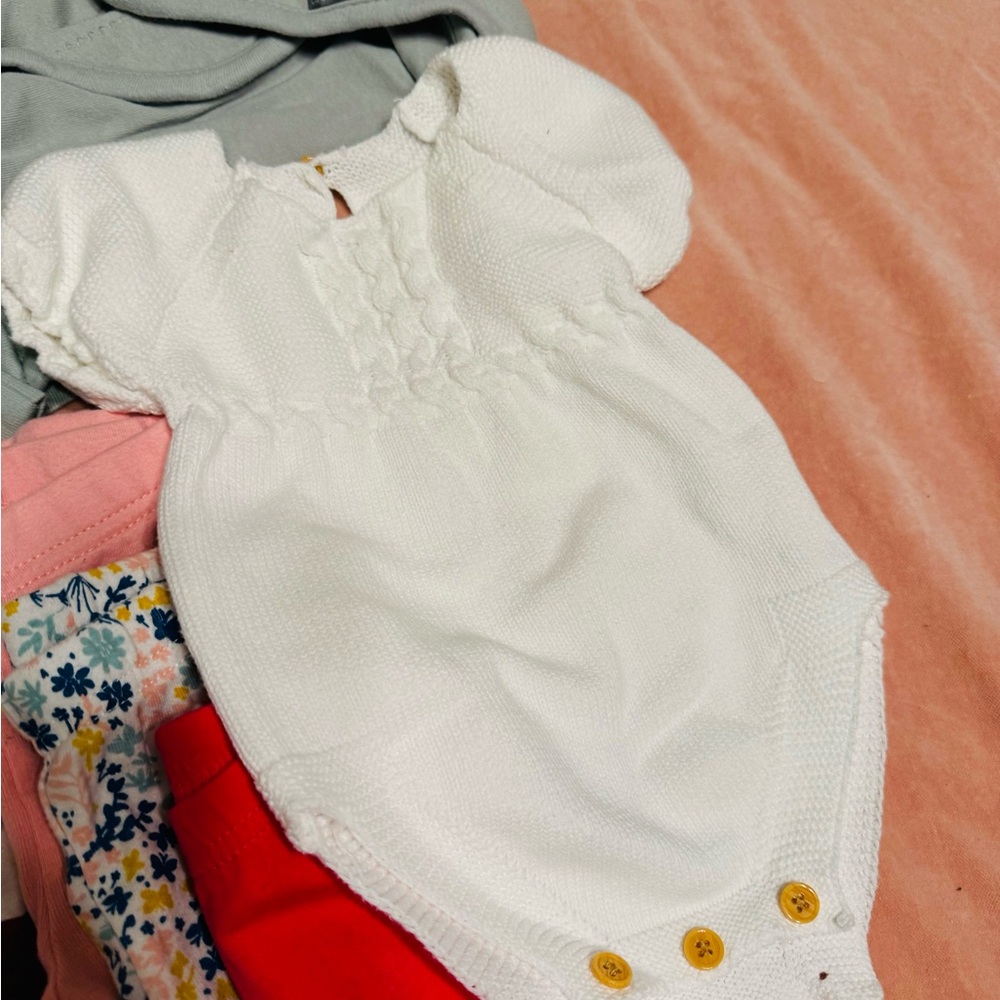 0-6 Months Bundle Deal - Picture 7 of 14